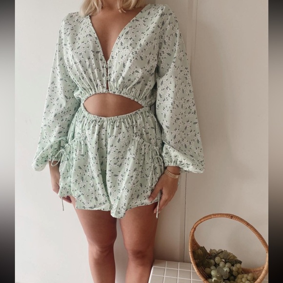 Sabo skirt Luxe Silky Jayna playsuit romper size medium - Picture 3 of 10